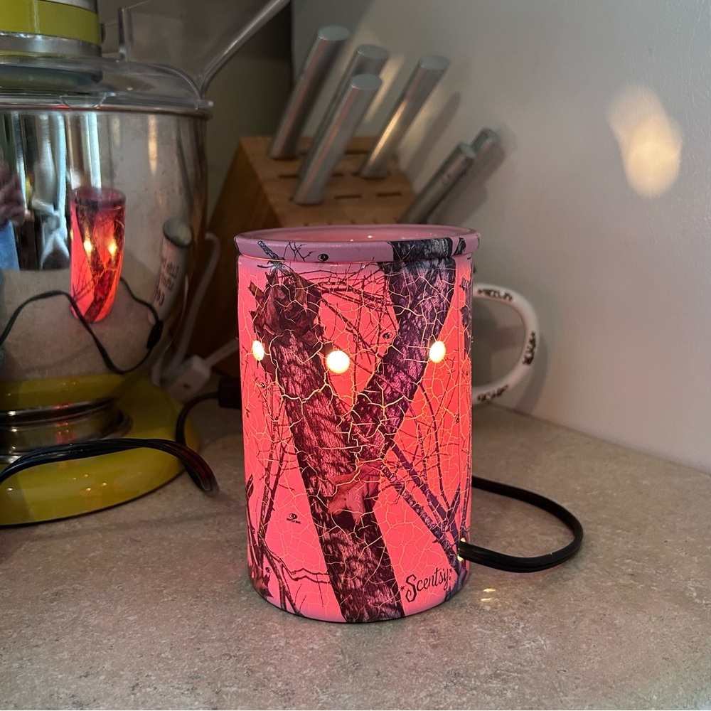 Mossyoak Breakup Pink Scentsy Wax Warmer